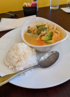 Pinto Thai food