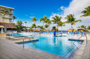 Key Largo Bay Marriott Beach Resort outside