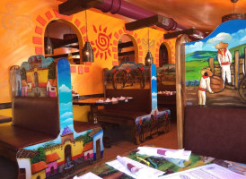 Los Tres Amigos West Jackson inside