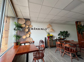 Banh Mi Oi Waltham inside