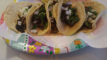 Camacho's Best Tacos food