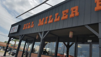 Bill Miller Bbq outside