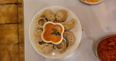 Tashi Delek Cuisine inside