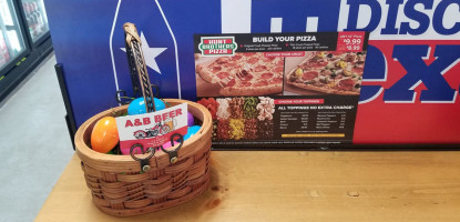 Hunt Brothers Pizza food