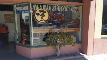 Taqueria Del Mar inside