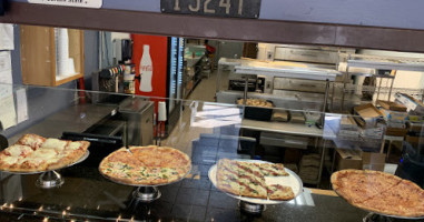 Romano's Pizza food