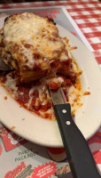 Buca Di Beppo Italian food