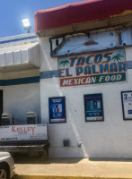 Chevron Tacos El Palmar outside