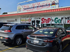 Holland Farms Bakery And Deli outside