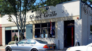 Pulaski Street Grille outside