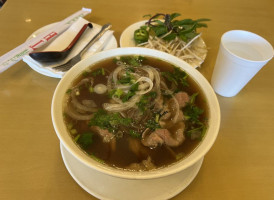 Pho Amor food