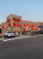 Freddy's Frozen Custard Steakburgers outside