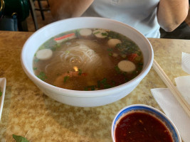 Mama’s Pho food