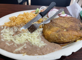 Tacos El Trokero food