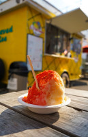 Le Petit Ananas Shaved Ice food