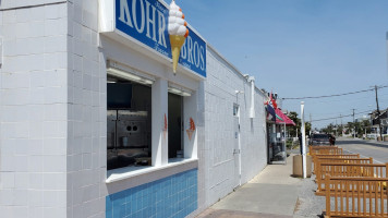 Kohr Brothers Frozen Custard outside