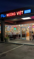 Phở Hương Việt outside