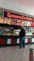 Roman Delight Pizza food