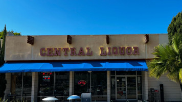 Central Liquor Deli food