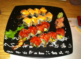 Tokai Sushi 4U food