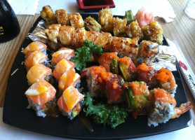 Tokai Sushi 4U food