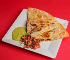 Robertito's Taco Shop food