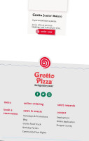 Grotto Pizza inside