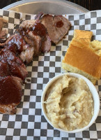 Baldy's Bbq food