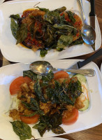 Bua Luang Thai Cuisine food