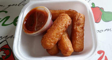Avenue 3 Pizza Subs food