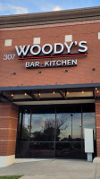 Woody's Sports outside