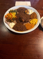 Yenat Guada Ethiopian Cuisine food