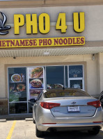 Pho 4 U food