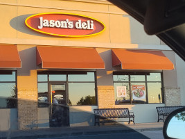 Jason's Deli outside