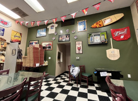 Rizzo's Pizzeria inside