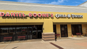 Daniel Boone's Grill & Tavern outside