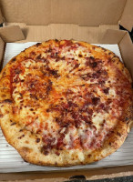 Greek's Pizzeria food