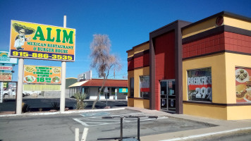 Alim Mexcian Burger House food