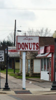 Snowflake Donuts outside