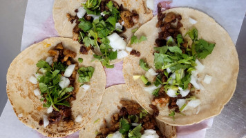 Taqueria Guanajuato food