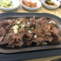 Kalbi House food