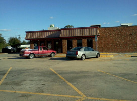 Wendy's outside