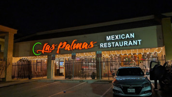 Las Palmas Mexican Restaurant Bar outside