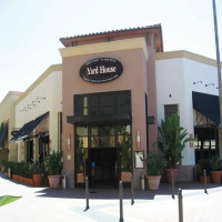 Yard House - Newport Beach outside