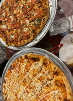 Red Rose Pizzeria food