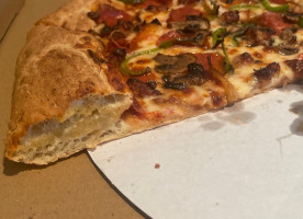 Vincenzo's Pizza Of Noho food