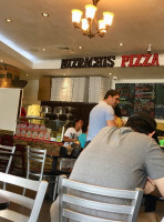 Mizrachi's Pizza Kitchen food