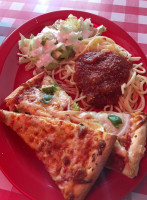 Fletcher's Pizza food