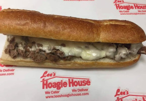 Lee's Hoagie House food