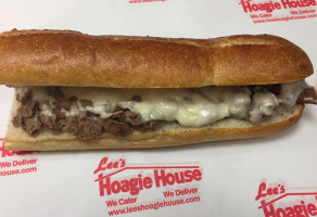 Lee's Hoagie House food